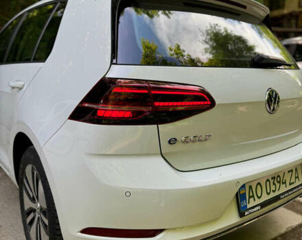 Білий Фольксваген e-Golf, об'ємом двигуна 0 л та пробігом 137 тис. км за 17256 $, фото 30 на Automoto.ua