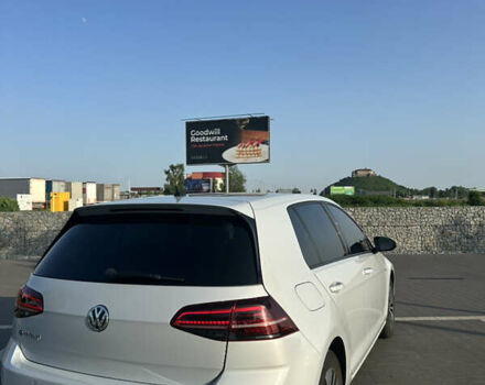 Белый Фольксваген e-Golf, объемом двигателя 0 л и пробегом 156 тыс. км за 12300 $, фото 1 на Automoto.ua