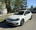 Білий Фольксваген e-Golf, об'ємом двигуна 0 л та пробігом 60 тис. км за 15800 $, фото 4 на Automoto.ua