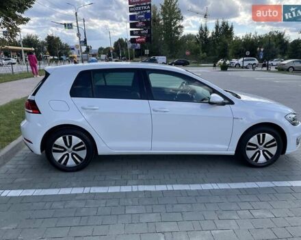 Білий Фольксваген e-Golf, об'ємом двигуна 0 л та пробігом 102 тис. км за 14200 $, фото 13 на Automoto.ua