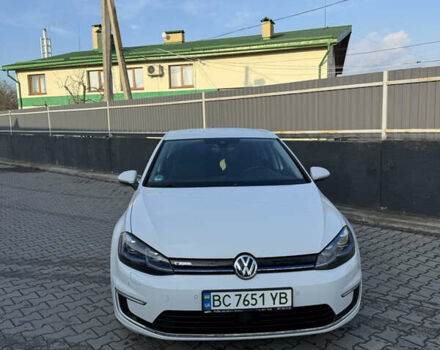 Белый Фольксваген e-Golf, объемом двигателя 0 л и пробегом 96 тыс. км за 15500 $, фото 7 на Automoto.ua