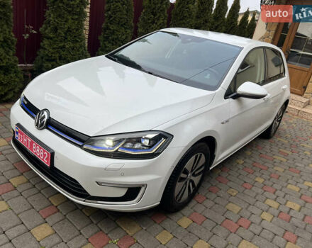 Белый Фольксваген e-Golf, объемом двигателя 0 л и пробегом 137 тыс. км за 12999 $, фото 58 на Automoto.ua