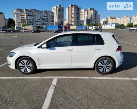 Белый Фольксваген e-Golf, объемом двигателя 0 л и пробегом 89 тыс. км за 15300 $, фото 1 на Automoto.ua