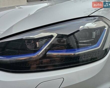 Білий Фольксваген e-Golf, об'ємом двигуна 0 л та пробігом 112 тис. км за 15950 $, фото 11 на Automoto.ua