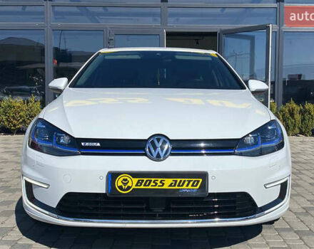 Белый Фольксваген e-Golf, объемом двигателя 0 л и пробегом 127 тыс. км за 15700 $, фото 1 на Automoto.ua