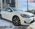 Белый Фольксваген e-Golf, объемом двигателя 0 л и пробегом 174 тыс. км за 11900 $, фото 3 на Automoto.ua