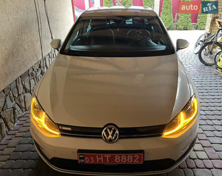 Белый Фольксваген e-Golf, объемом двигателя 0 л и пробегом 137 тыс. км за 12999 $, фото 86 на Automoto.ua