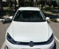 Белый Фольксваген e-Golf, объемом двигателя 0 л и пробегом 81 тыс. км за 15100 $, фото 1 на Automoto.ua