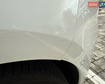 Белый Фольксваген e-Golf, объемом двигателя 0 л и пробегом 84 тыс. км за 14200 $, фото 24 на Automoto.ua