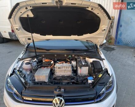 Білий Фольксваген e-Golf, об'ємом двигуна 0 л та пробігом 102 тис. км за 14200 $, фото 37 на Automoto.ua