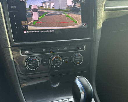 Белый Фольксваген e-Golf, объемом двигателя 0 л и пробегом 156 тыс. км за 12300 $, фото 19 на Automoto.ua