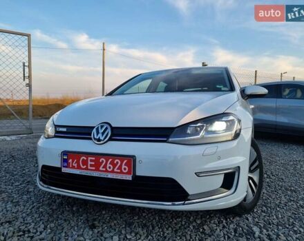 Белый Фольксваген e-Golf, объемом двигателя 0 л и пробегом 78 тыс. км за 12950 $, фото 2 на Automoto.ua