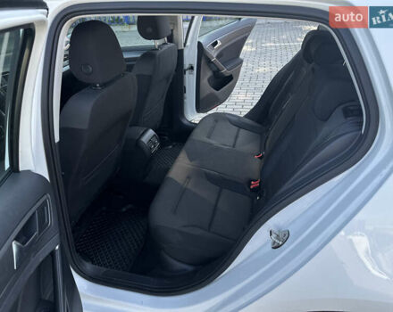 Белый Фольксваген e-Golf, объемом двигателя 0 л и пробегом 177 тыс. км за 10800 $, фото 14 на Automoto.ua