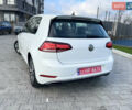 Белый Фольксваген e-Golf, объемом двигателя 0 л и пробегом 56 тыс. км за 13200 $, фото 18 на Automoto.ua