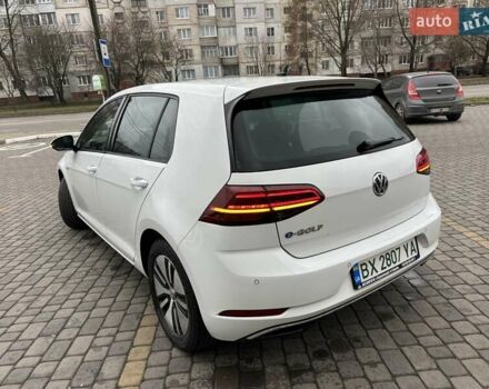 Белый Фольксваген e-Golf, объемом двигателя 0 л и пробегом 127 тыс. км за 12300 $, фото 12 на Automoto.ua