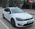 Белый Фольксваген e-Golf, объемом двигателя 0 л и пробегом 133 тыс. км за 15500 $, фото 1 на Automoto.ua