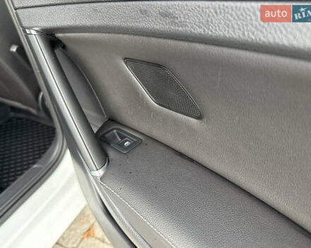 Белый Фольксваген e-Golf, объемом двигателя 0 л и пробегом 84 тыс. км за 14200 $, фото 89 на Automoto.ua