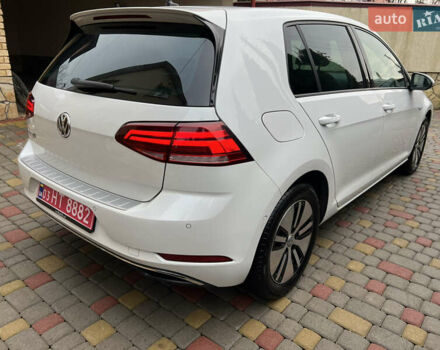 Белый Фольксваген e-Golf, объемом двигателя 0 л и пробегом 137 тыс. км за 12999 $, фото 59 на Automoto.ua