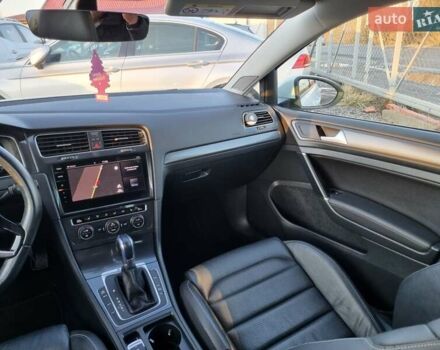 Белый Фольксваген e-Golf, объемом двигателя 0 л и пробегом 78 тыс. км за 12950 $, фото 33 на Automoto.ua