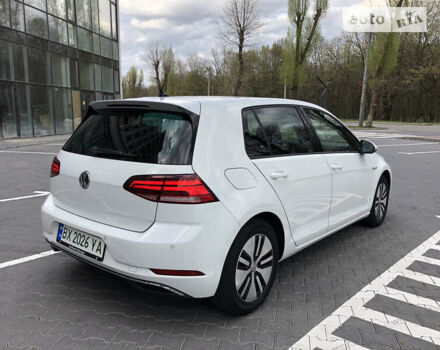 Белый Фольксваген e-Golf, объемом двигателя 0 л и пробегом 125 тыс. км за 14999 $, фото 8 на Automoto.ua