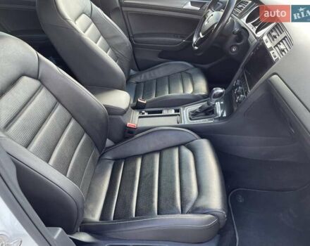 Білий Фольксваген e-Golf, об'ємом двигуна 0 л та пробігом 102 тис. км за 14200 $, фото 24 на Automoto.ua