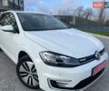 Белый Фольксваген e-Golf, объемом двигателя 0 л и пробегом 56 тыс. км за 13200 $, фото 5 на Automoto.ua