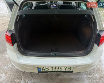 Белый Фольксваген e-Golf, объемом двигателя 0 л и пробегом 110 тыс. км за 13600 $, фото 5 на Automoto.ua
