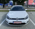 Белый Фольксваген e-Golf, объемом двигателя 0 л и пробегом 118 тыс. км за 14200 $, фото 5 на Automoto.ua