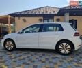 Белый Фольксваген e-Golf, объемом двигателя 0 л и пробегом 105 тыс. км за 14599 $, фото 5 на Automoto.ua
