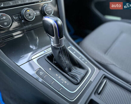 Белый Фольксваген e-Golf, объемом двигателя 0 л и пробегом 61 тыс. км за 14500 $, фото 39 на Automoto.ua