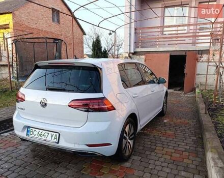 Белый Фольксваген e-Golf, объемом двигателя 0 л и пробегом 130 тыс. км за 13200 $, фото 15 на Automoto.ua