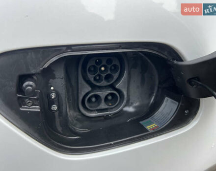 Белый Фольксваген e-Golf, объемом двигателя 0 л и пробегом 137 тыс. км за 12999 $, фото 66 на Automoto.ua