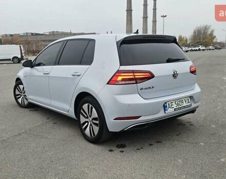 Белый Фольксваген e-Golf, объемом двигателя 0 л и пробегом 124 тыс. км за 13500 $, фото 13 на Automoto.ua