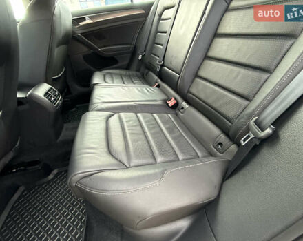 Белый Фольксваген e-Golf, объемом двигателя 0 л и пробегом 84 тыс. км за 14200 $, фото 75 на Automoto.ua