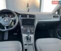 Белый Фольксваген e-Golf, объемом двигателя 0 л и пробегом 35 тыс. км за 14600 $, фото 35 на Automoto.ua