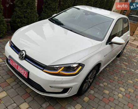 Белый Фольксваген e-Golf, объемом двигателя 0 л и пробегом 137 тыс. км за 12999 $, фото 79 на Automoto.ua
