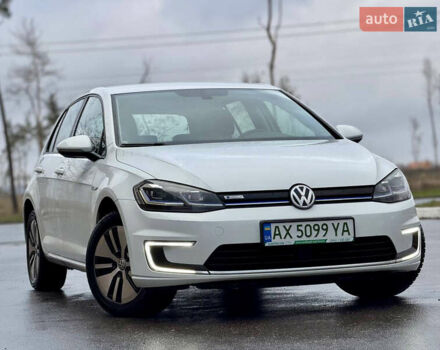 Білий Фольксваген e-Golf, об'ємом двигуна 0 л та пробігом 90 тис. км за 12950 $, фото 21 на Automoto.ua