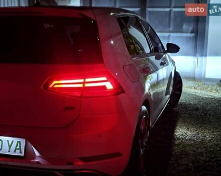 Білий Фольксваген e-Golf, об'ємом двигуна 0 л та пробігом 112 тис. км за 15950 $, фото 79 на Automoto.ua