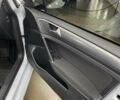 Белый Фольксваген e-Golf, объемом двигателя 0 л и пробегом 83 тыс. км за 14100 $, фото 16 на Automoto.ua