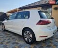 Белый Фольксваген e-Golf, объемом двигателя 0 л и пробегом 105 тыс. км за 14599 $, фото 2 на Automoto.ua