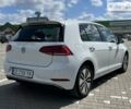 Белый Фольксваген e-Golf, объемом двигателя 0 л и пробегом 63 тыс. км за 16000 $, фото 9 на Automoto.ua