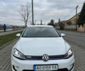 Белый Фольксваген e-Golf, объемом двигателя 0 л и пробегом 15 тыс. км за 23000 $, фото 13 на Automoto.ua