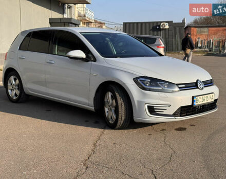 Белый Фольксваген e-Golf, объемом двигателя 0 л и пробегом 165 тыс. км за 13500 $, фото 9 на Automoto.ua