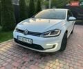 Белый Фольксваген e-Golf, объемом двигателя 0 л и пробегом 97 тыс. км за 15500 $, фото 19 на Automoto.ua