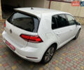Белый Фольксваген e-Golf, объемом двигателя 0 л и пробегом 137 тыс. км за 12999 $, фото 60 на Automoto.ua