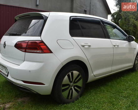 Белый Фольксваген e-Golf, объемом двигателя 0 л и пробегом 80 тыс. км за 14500 $, фото 4 на Automoto.ua