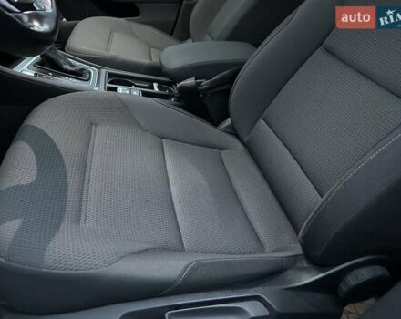 Белый Фольксваген e-Golf, объемом двигателя 0 л и пробегом 127 тыс. км за 12300 $, фото 3 на Automoto.ua