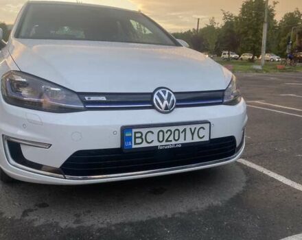 Белый Фольксваген e-Golf, объемом двигателя 0 л и пробегом 86 тыс. км за 13200 $, фото 2 на Automoto.ua