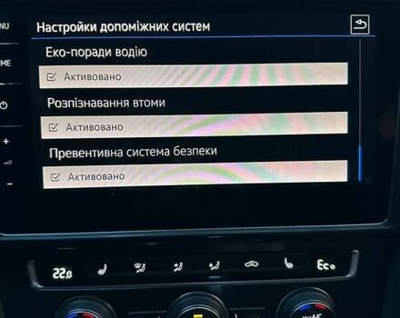 Белый Фольксваген e-Golf, объемом двигателя 0 л и пробегом 97 тыс. км за 15500 $, фото 24 на Automoto.ua