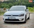 Белый Фольксваген e-Golf, объемом двигателя 0 л и пробегом 100 тыс. км за 14600 $, фото 2 на Automoto.ua